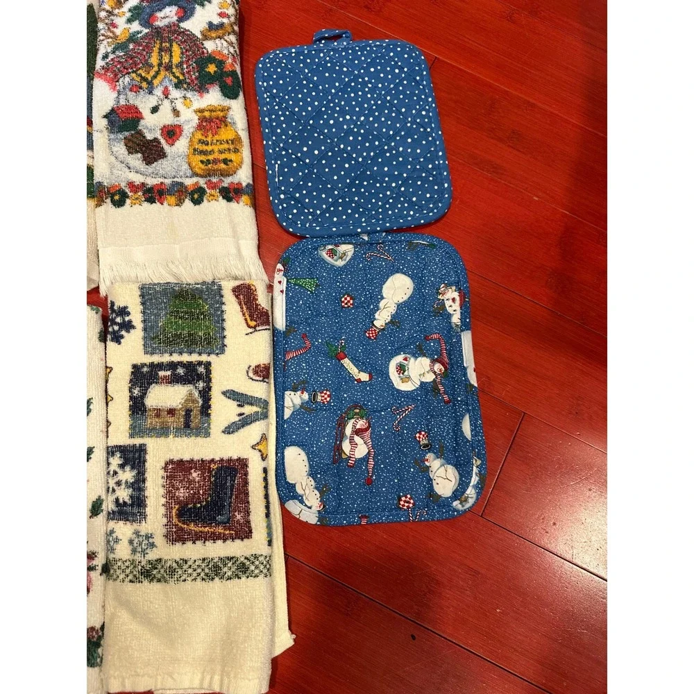 Vintage Christmas Kitchen Towel Pot Holder Lot Snowman Santa Gingerbread 12pc